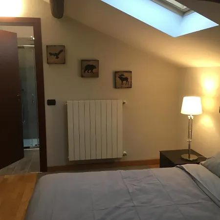 Como Holiday Home Апартаменты