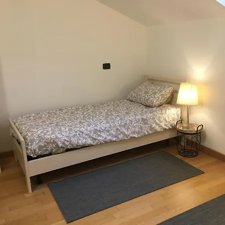 Como Holiday Home
